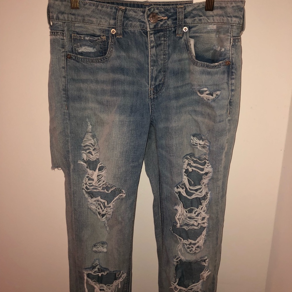 Ripped American Eagle jeans (NEVER BEEN WORN)